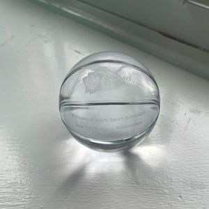 Tiffany & Co Crystal Basketball Paperweight Barclays Center Brooklyn Nets Knicks